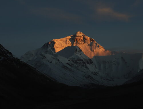 Qomolangma (Mt. Everest)